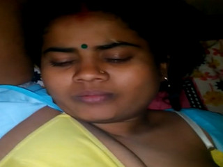 Desi bhabhi boobs and pussy exposed
