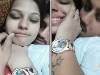 Sexy Bangla Cpl kissing and Boob Sucking