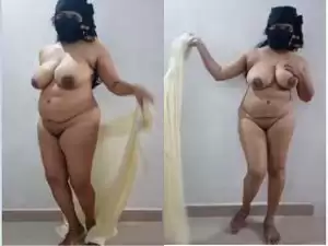 Today Exclusive-Sexy Figure Bhabhi Record Her Nude Video