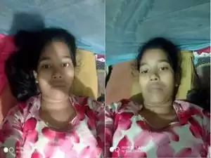 Today Exclusive- Desi Village Girl Showing Her Boobs and Wet Pussy