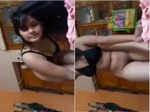 Today Exclusive-Cute Desi Girl Record Nude Selfie