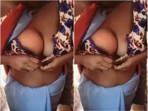 Today Exclusive- Bhabhi Wearing Cloths