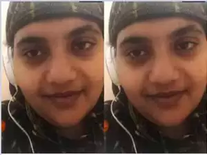 Today Exclusive-Bhabhi Showing Nude Body On Video Call
