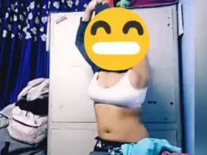 Today Exclusive- Cute Paki Girl Showing Boobs