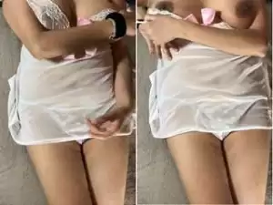 Today Exclusive- Sexy Lankan Wife Nude Video Record by hubby Part 1