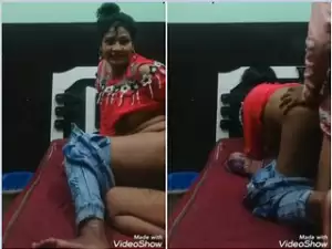 Exclusive- Hot Look Indian Girl Fucked In Doggy Style