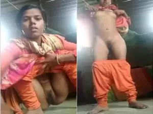 Today Exclusive -Village Girl Showing her Boobs and Pussy