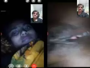 Today Exclusive- Horny Nelam Bhabhi Showing Boobs and Fingerring On video Call