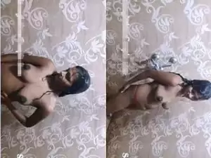 Today Exclusive- Sexy Sarika Bathing