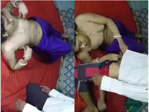 Today Exclusive- Sexy Desi Bhabhi Handjob