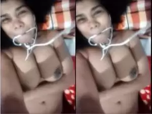 Today Exclusive- Cute Lankan Girl Showing Her Boobs part 1
