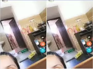 Today Exclusive- Sexy Desi Girl Bathing On Tango Live Show