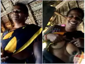 Exclusive- Tamil Randi Showing Her Boobs