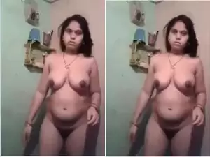 Today Exclusive-Sexy Bhabhi Bathing