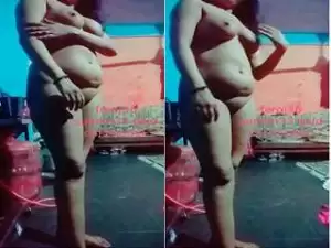 Today Exclusive- Sexy Figure Wife Nude Video Record By Hubby