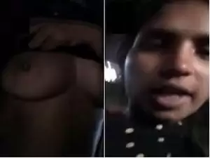 Indian Girl Showing Her Boobs on video cal