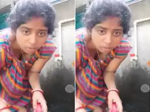 Today Exclusive- Bhabhi Boobs Visible While Cleaning Cloths