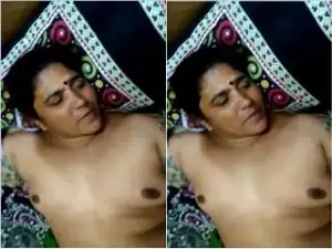 Today Exclusive- Desi Wife Handjob And Fucked