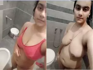 Today Exclusive- Sexy Desi Girl Pussy Licking