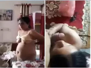 Exclusive- Desi mature Aunty Blowjob and Riding Hubby Dick