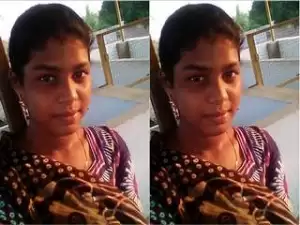 Today Exclusive-Cute Tamil Girl Showing Boobs