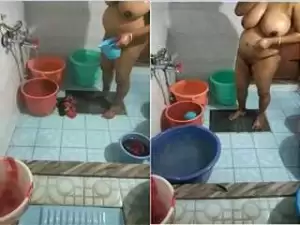 Today Exclusive- Big Boob Desi Bhabhi Bathing  Video Record By Hidden Cam Part 1
