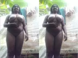 Today Exclusive-Tamil Girl Record Nude Video For Lover