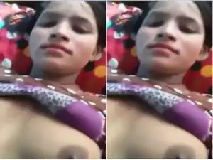 Today Exclusive- Desi Girl Showing boobs and Pussy To Lover