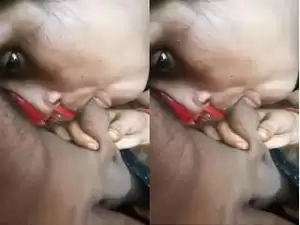 Today Exclusive- Horny Bhabhi Sucking Dick Like Pro