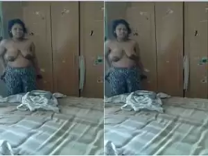 Today Exclusive- Bhabhi Wearing Cloths