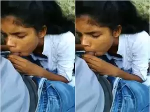 Today Exclusive-Desi Girl Sucking Lover Dick
