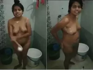 Today Exclusive- Sexy Boudi Record bathing Clips for Hubby