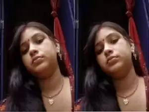 Today Exclusive- Boudi Showing Her Boobs On video call part 4