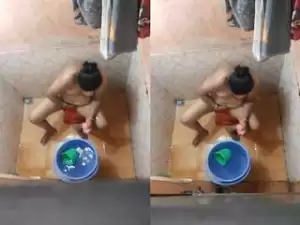 Today Exclusive- Bhabhi Bathing Capture By Hidden Cam