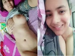 Today Exclusive- Super Hot Look Desi Girl Showing her Boobs and Pussy