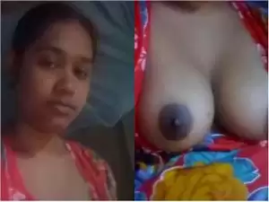Today Exclusive- Desi Village Girl Showing Her Boobs and Pussy Part 2