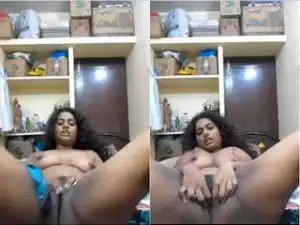 Today Exclusive- Horny Desi Girl Showing Her Boobs and Pussy