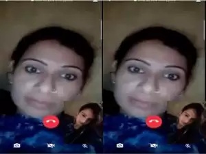 Today Exclusive- Sexy Bihari Girl Showing Her Boobs On Video Call Part 4