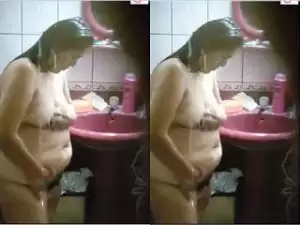 Today Exclusive- Bhabhi Bathing Cpature By Hidden Cam Part 2