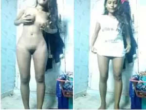 Today Exclusive- Sexy Desi girl Showing Her Boobs and Pussy Part 2