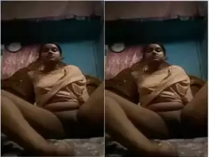 Today Exclusive-Cute Desi Girl Fingerring