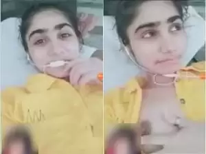 Today Exclusive- Sexy Desi Girl Showing Her Boobs and Pussy Part 3