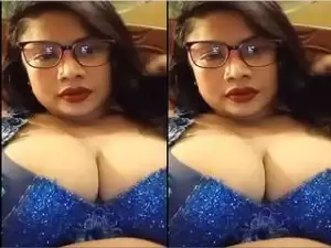 Today Exclusive- Sexy Desi Girl Seducing His lover
