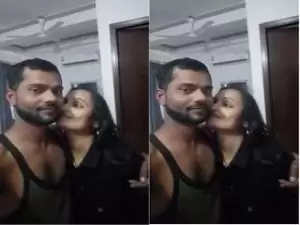 Today Exclusive-  Desi village Bhabhi Showing Her Boobs and Pussy Part 1
