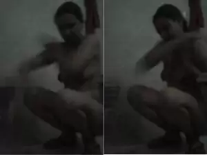 Today Exclusive- Bihari Bhabhi Record Her Bathing Video For Lover Part 2