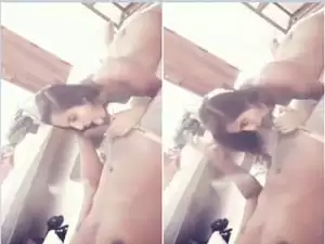 Exclusive- Sexy Desi Girl Blowjob