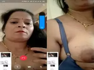 Today Exclusive- Horny Desi Bhabhi Showing Her Boobs and wet Pussy part 2