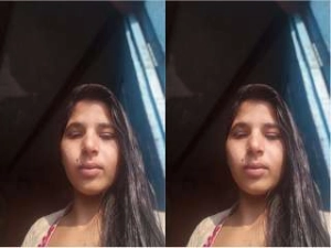 Today Exclusive- Desi Village Girl Showing Her Nude Body and Fingerring Part 2