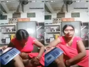 Today Exclusive- Bhabhi Showing Her Pussy On Live Show