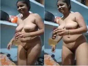 Today Exclusive- Desi Bhabhi HandJob And Ridding Hubby Dick